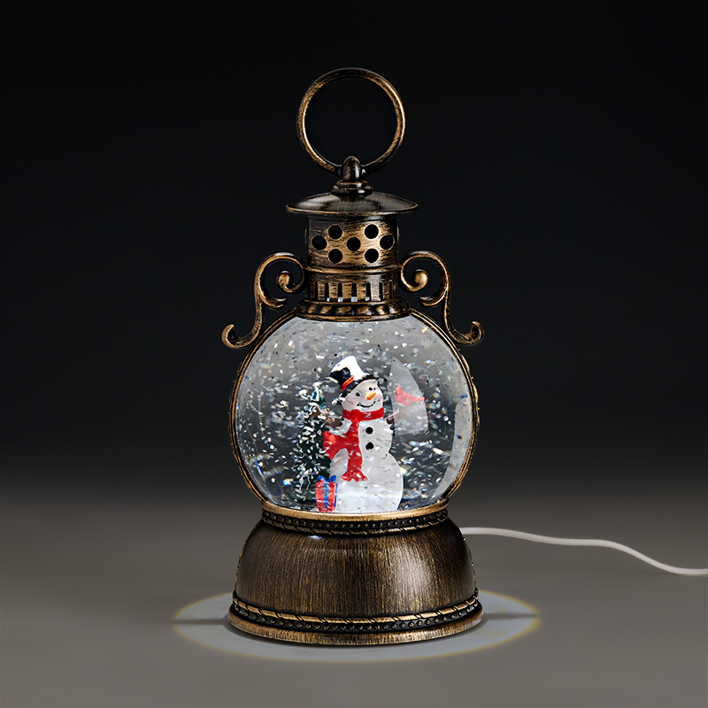 803-72319 ΜΕΤΑΛΛΙΚΟ ΔΙΑΚΟΣΜΗΤΙΚΟ ΦΑΝΑΡΙ-ΧΙΟΝΟΜΠΑΛΑ ΜΕ USB ΧΙΟΝΑΝΘΡΩΠΟΣ 9.5x11x23cm - Image 1